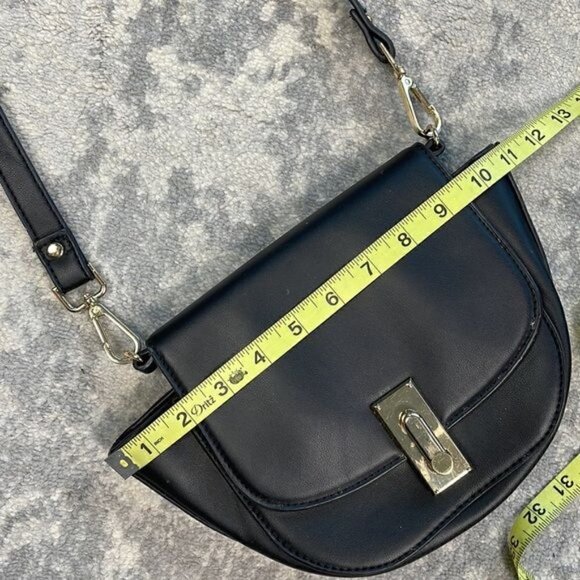 Urban Expressions Black Vegan Leather Saddle Bag Crossbody - Picture 9 of 14